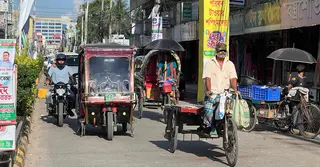কুষ্টিয়ায় তীব্র তাপপ্রবাহে বিপাকে শ্রমজীবী মানুষ